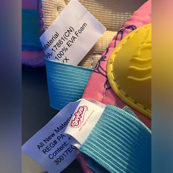 ✨🤩4/$11🤩✨ Shopkins safety pack gloves knee and elbow protectors - Picture 3 of 3